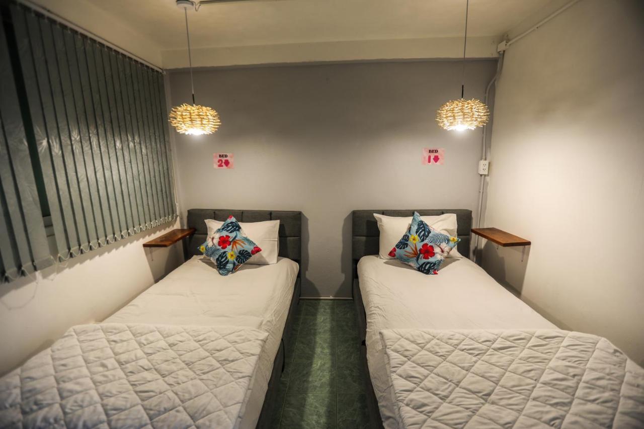Arena Boutique Hotel Female Only Thongsala Exterior photo